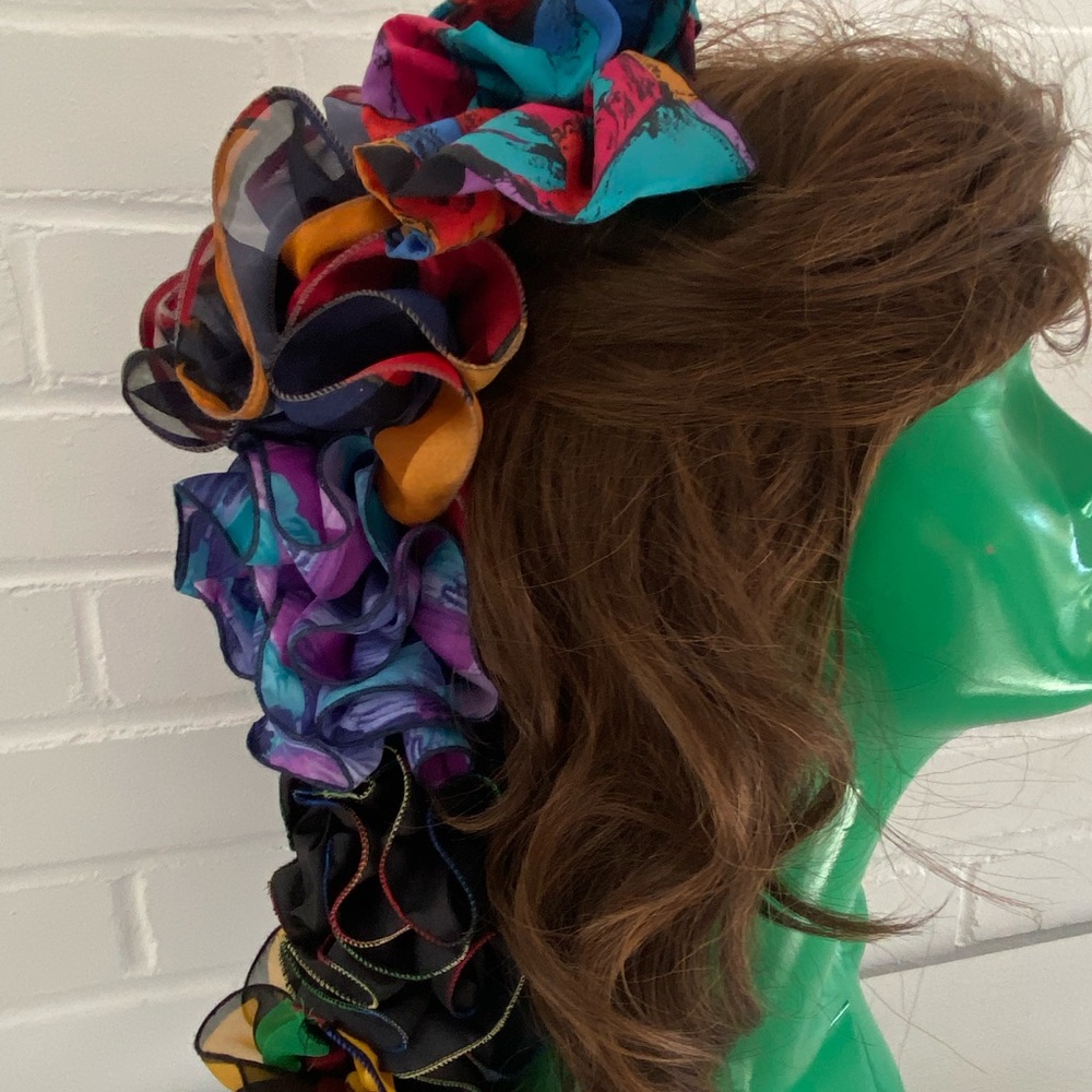classic colorful retro 1980-2990 hair accessory bundle - hair claw clips - Picture 3 of 11